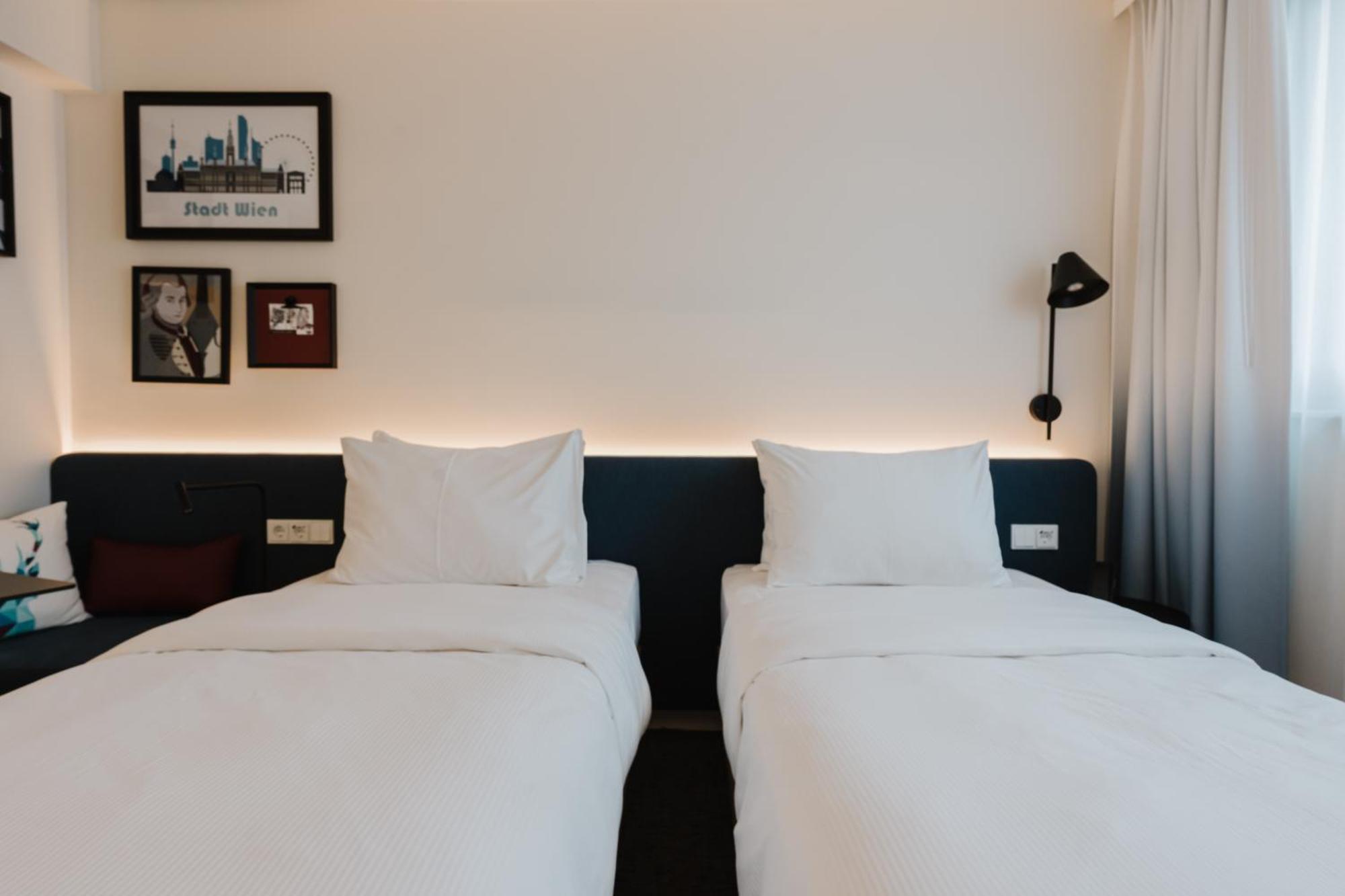 Hampton By Hilton Vienna City West Exterior photo