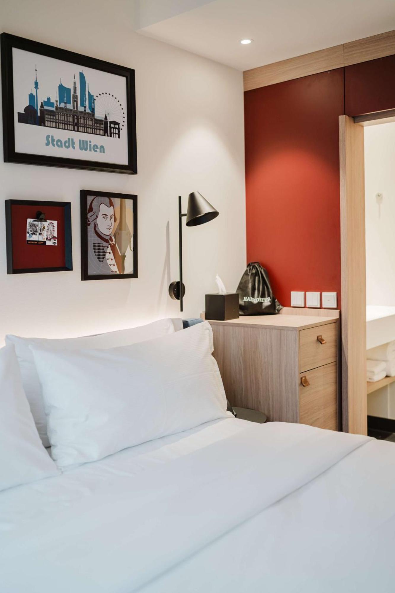 Hampton By Hilton Vienna City West Exterior photo