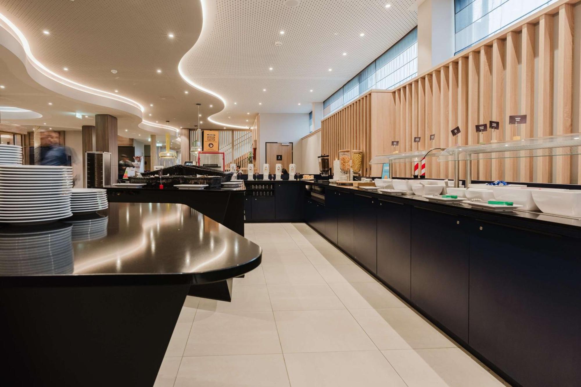 Hampton By Hilton Vienna City West Exterior photo