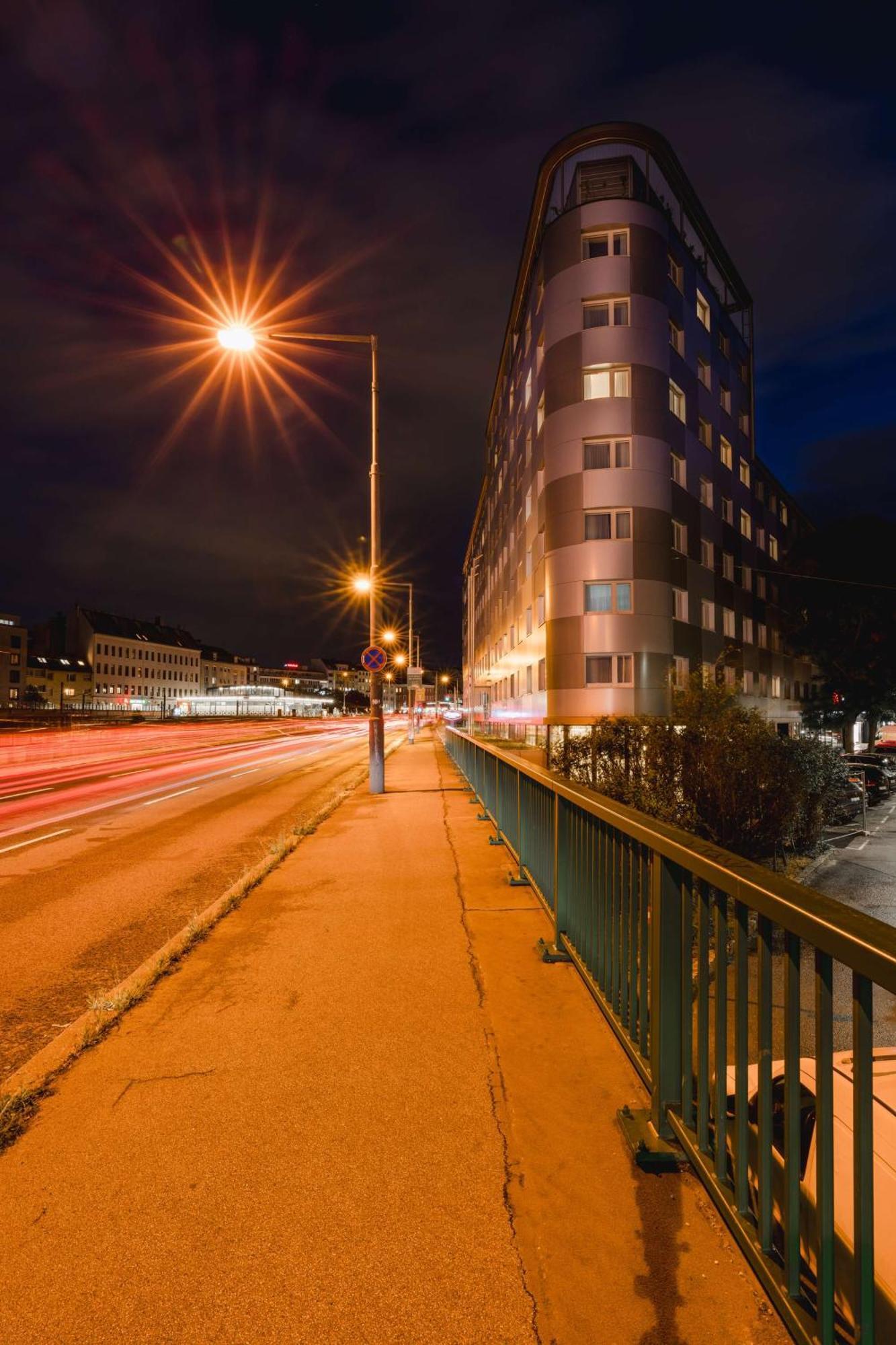 Hampton By Hilton Vienna City West Exterior photo